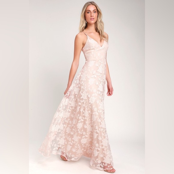 Lulus Dresses & Skirts - Lulu’s everlasting romance blush lace white evening dress Small Flawed**
